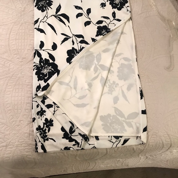 Arianna gorgeous full length gown - Picture 5 of 6